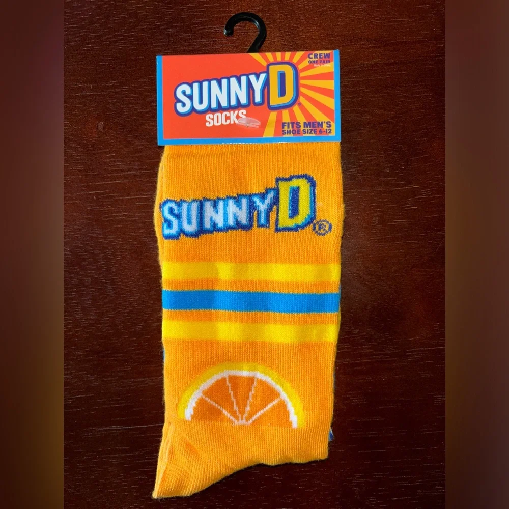 SUNNY D NOVELTY CREW SOCKS NWT MEN’S SHOE SIZE 6-12